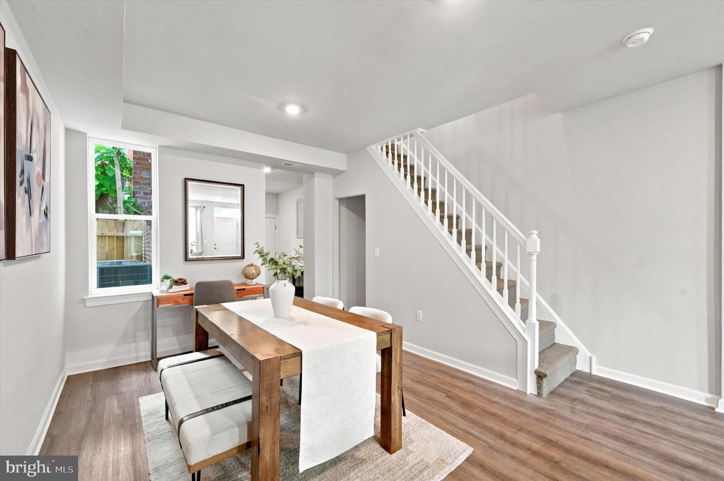 1207 S Harmony Street photo 8