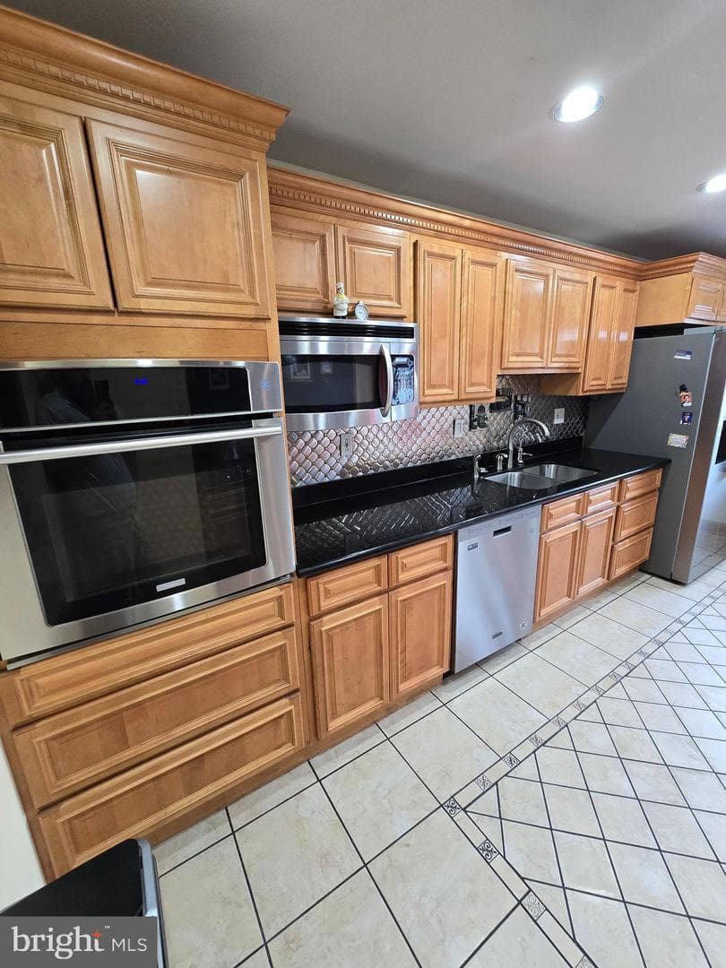 10213 Ambridge Place photo 13