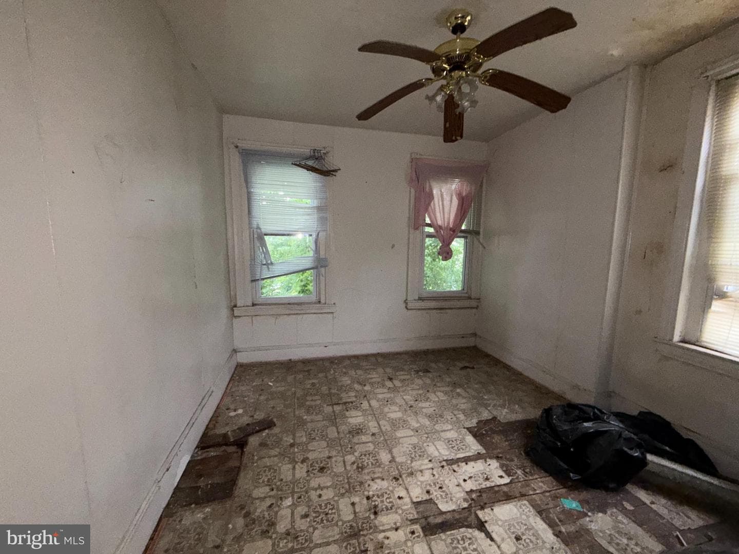 2530 W York Street photo 9