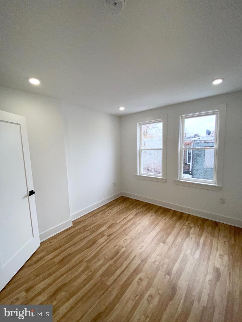 1234 W Tucker Street photo 16