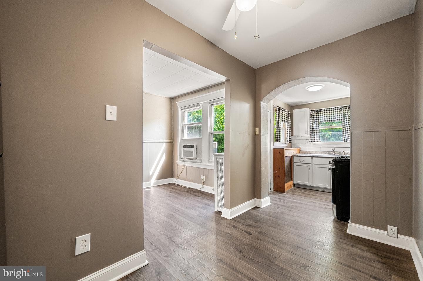2519 S Hobson Street photo 13