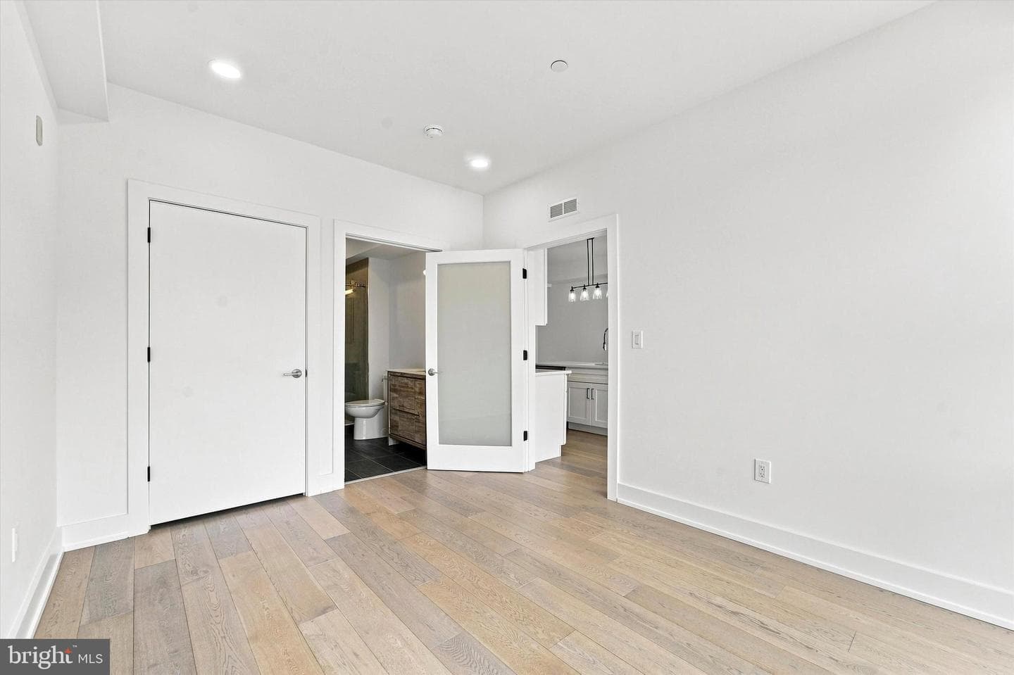 950 N 2nd Street #unit 2a photo 8