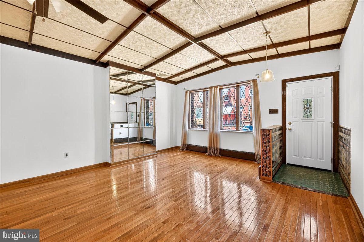 1118 Wolf Street photo 7