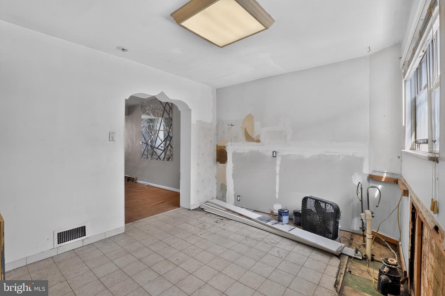 1014 Tree Street photo 8