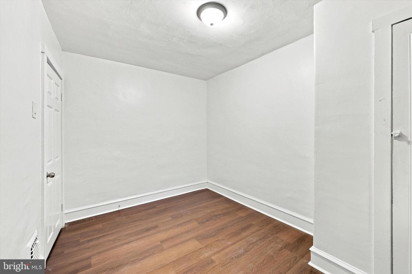 2550 Carroll Street photo 21