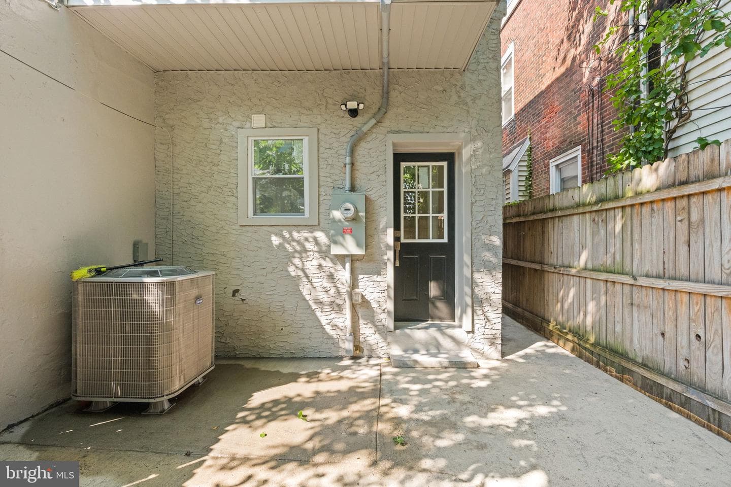 2131 S Alden Street photo 52