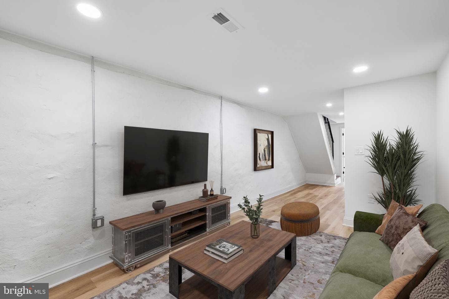 1231 S Markoe Street photo 28
