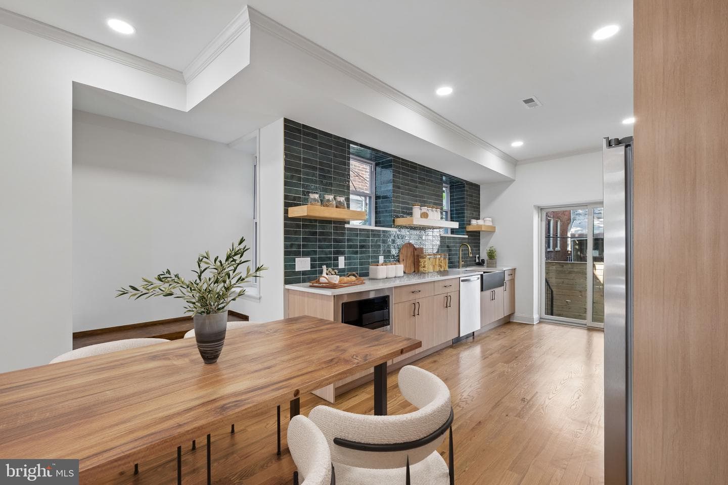 1231 S Markoe Street photo 8