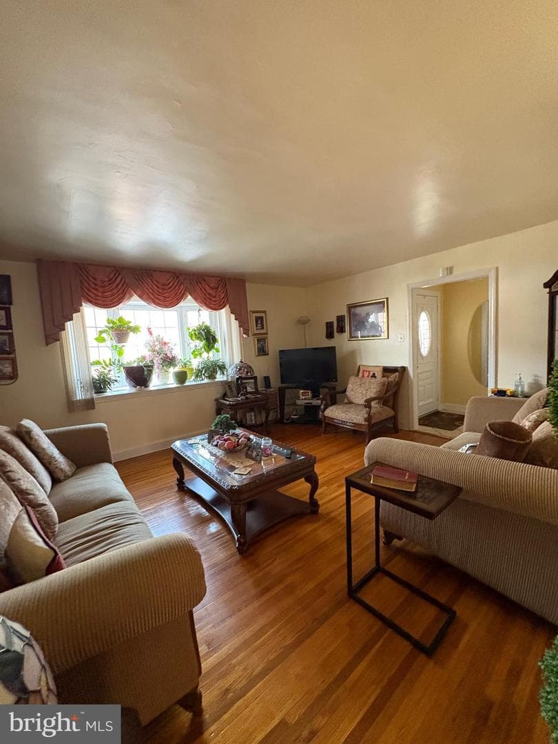1214 Hale Street photo 10