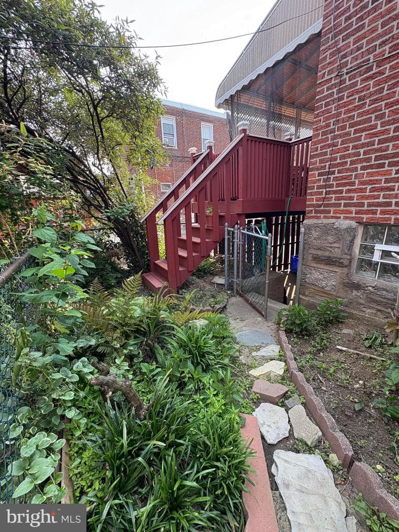 1214 Hale Street photo 47