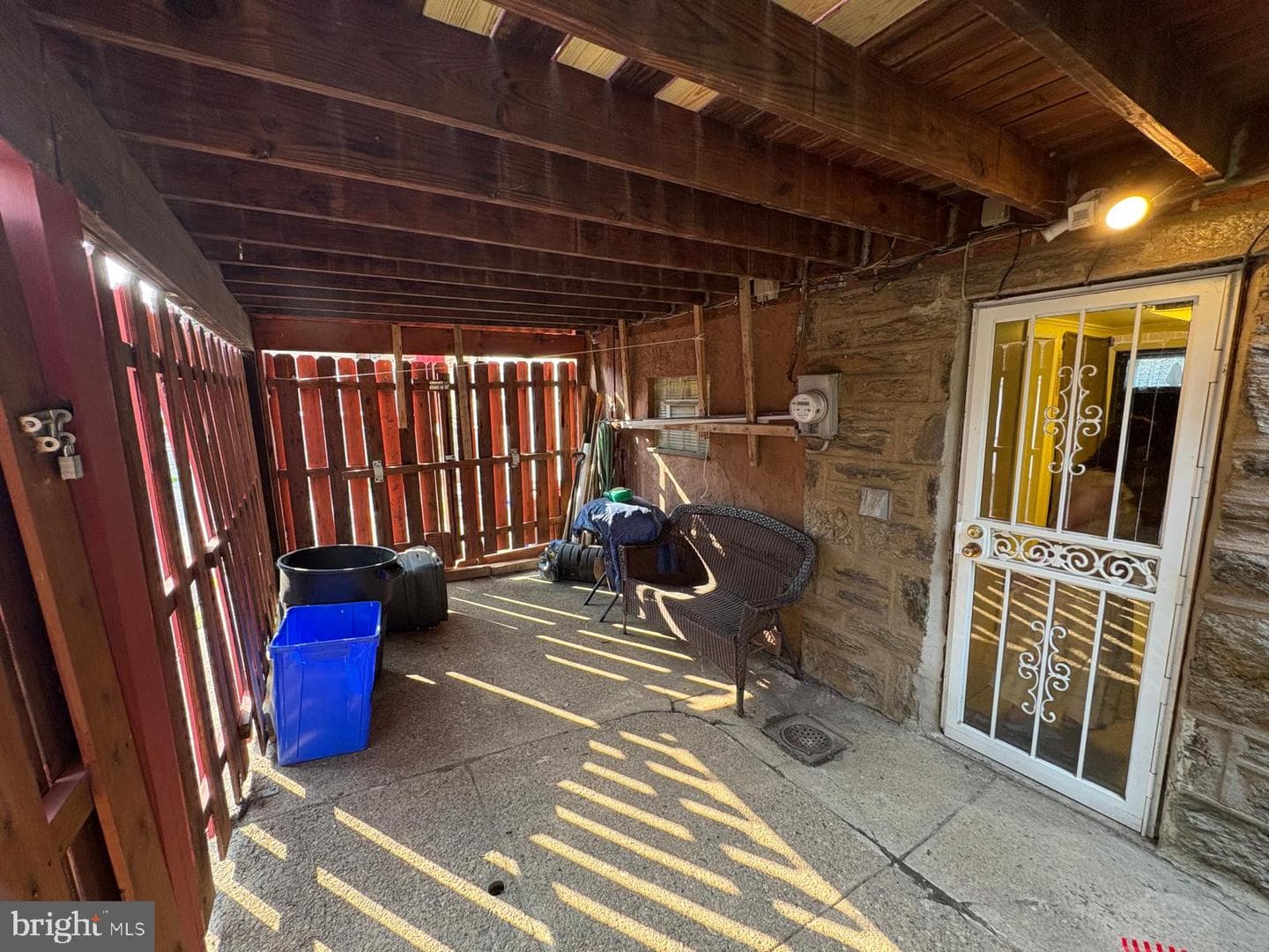 1214 Hale Street photo 49