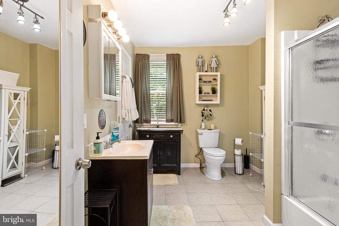 1352 Marlborough Street photo 20