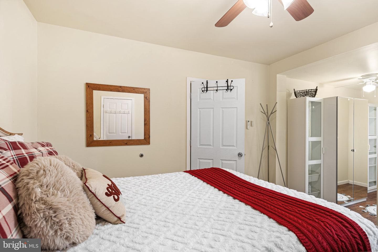 1352 Marlborough Street photo 23