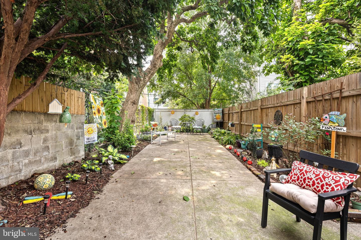 1352 Marlborough Street photo 29