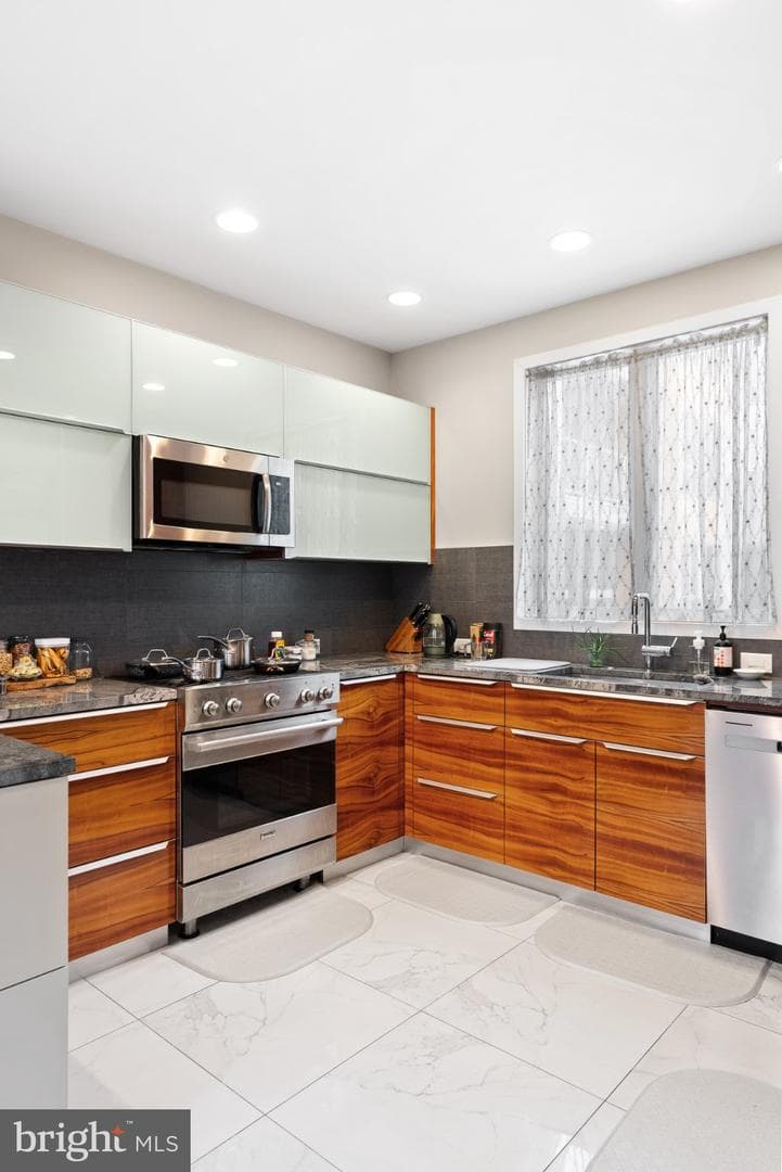 813 N Orianna Street #813a photo 5