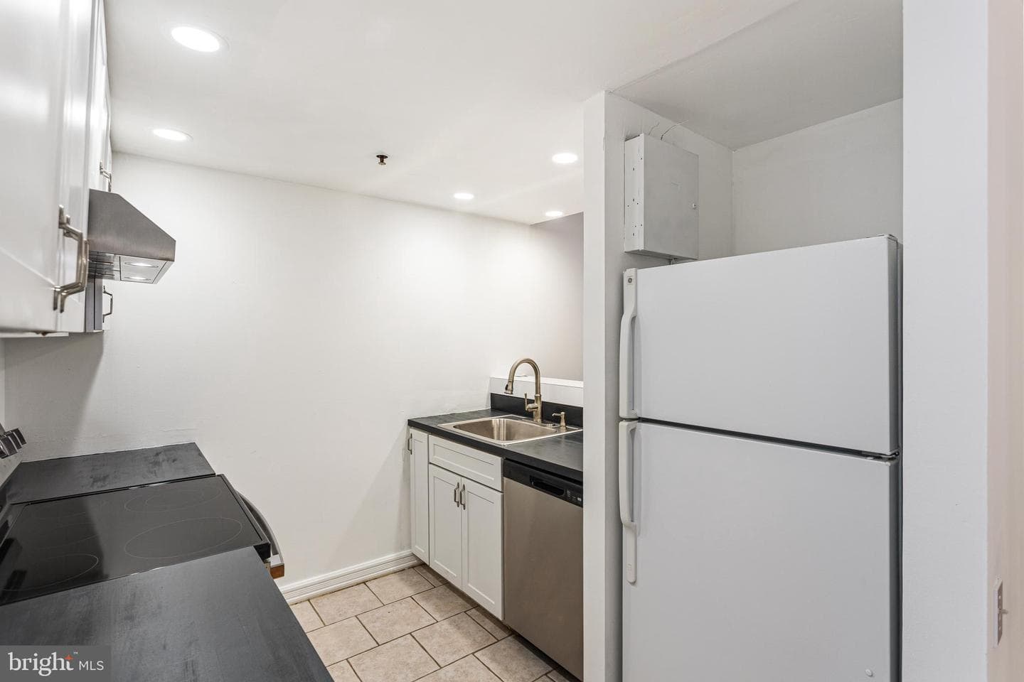 301 Race Street #c010 photo 5