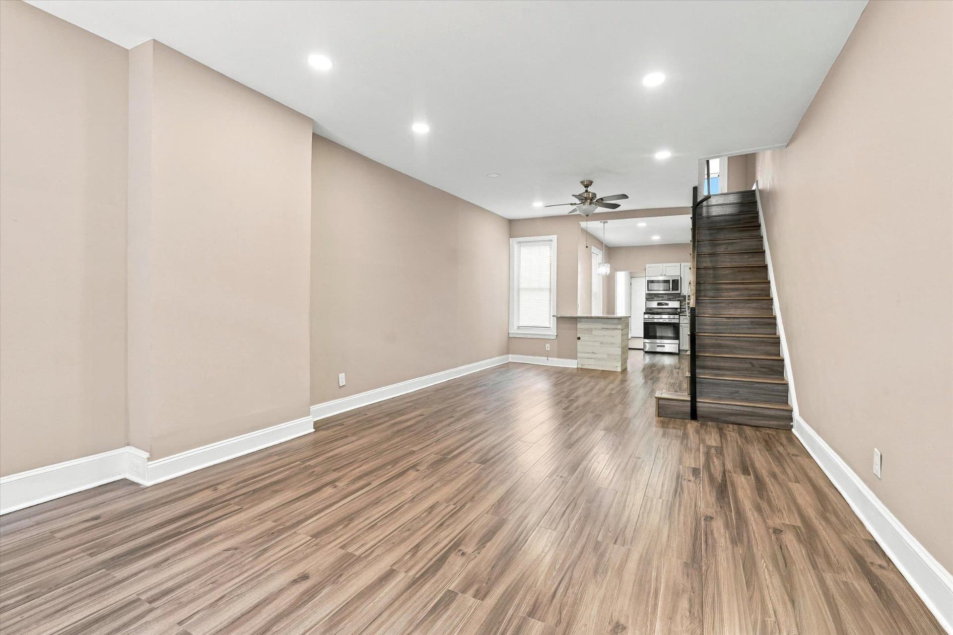 3474 Amber Street photo 4