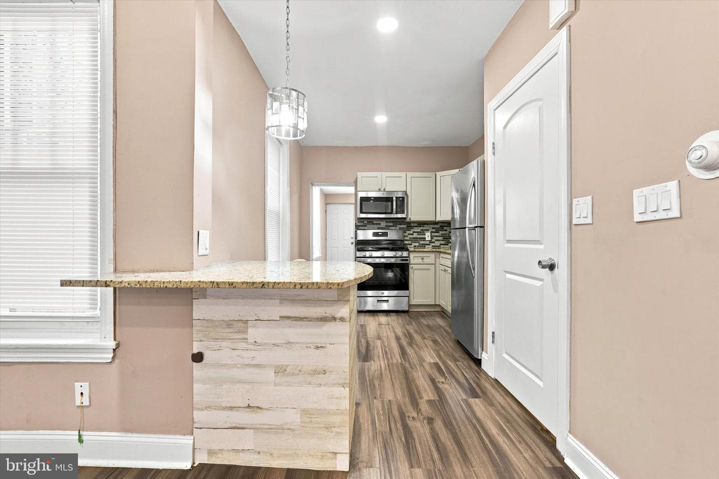 3474 Amber Street photo 9