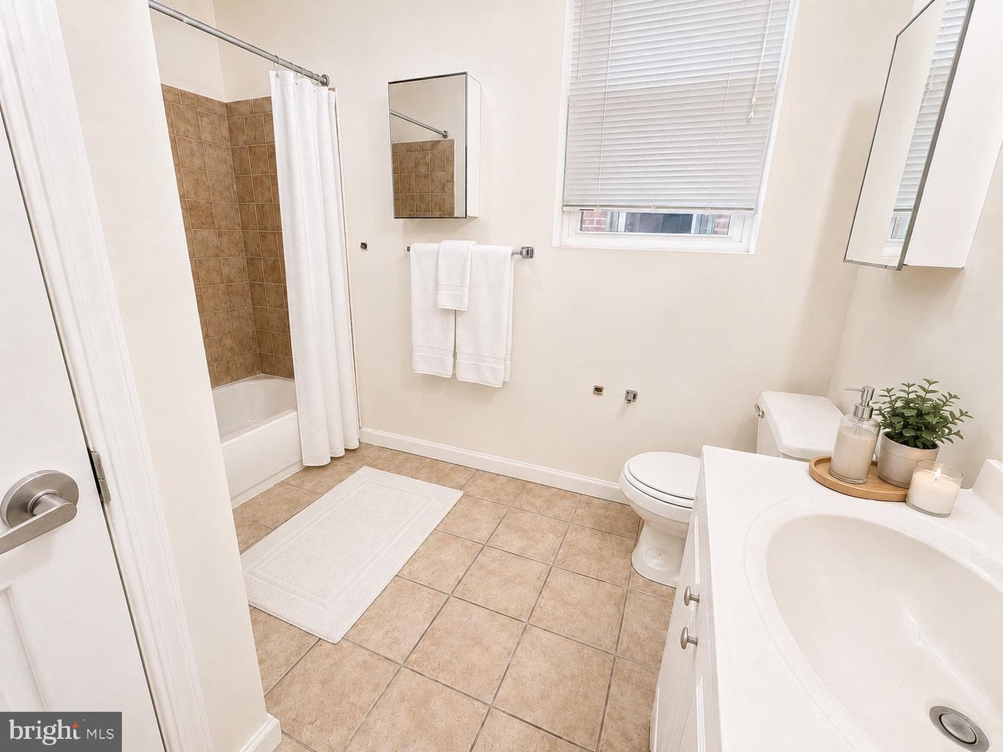 1828 N Willington Street photo 18