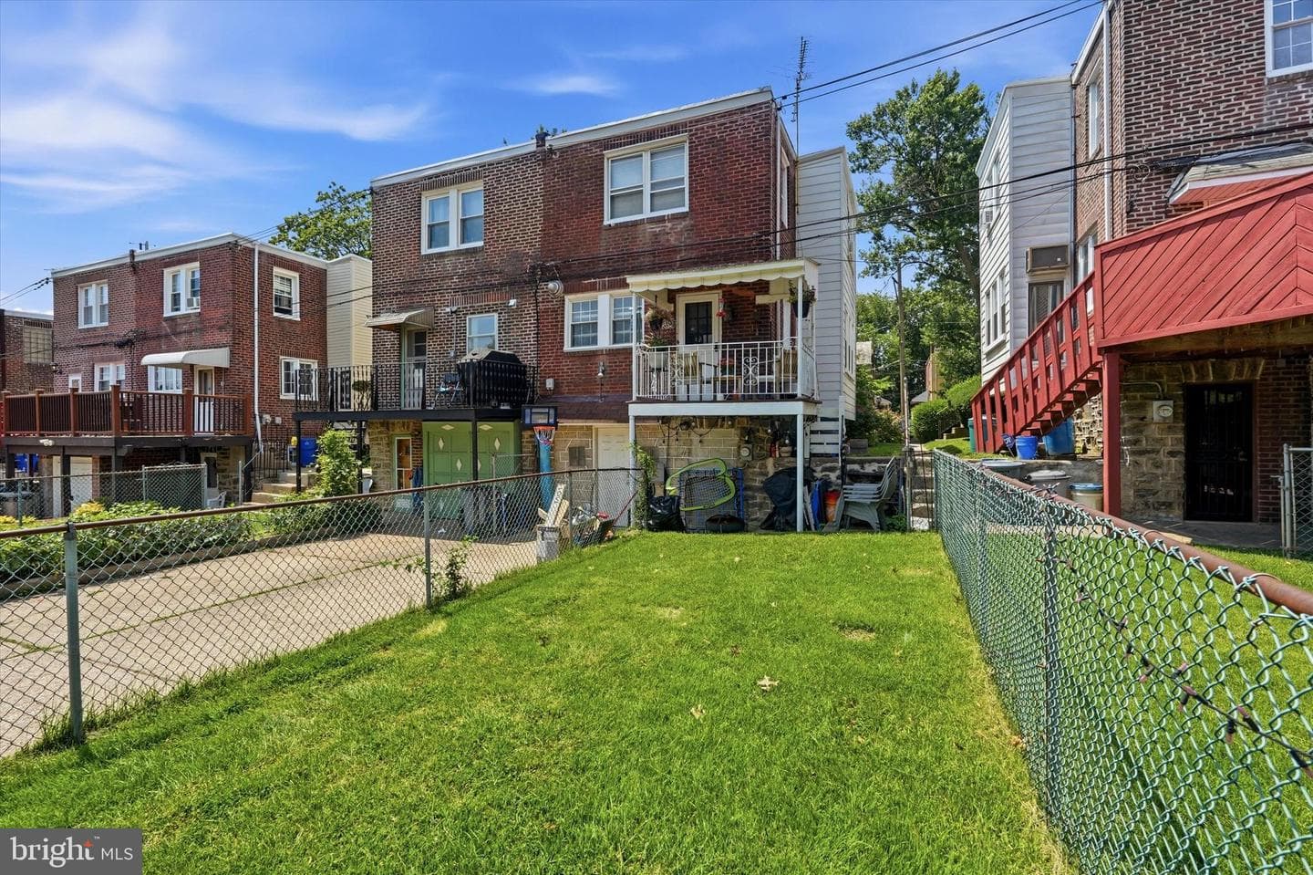 955 Allengrove Street photo 28