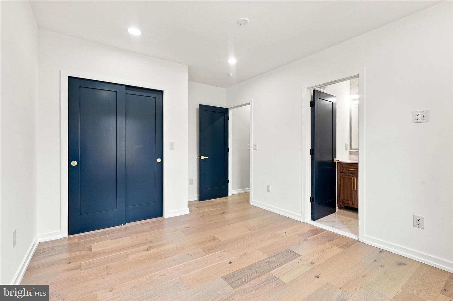 1235 S 26th Street photo 11