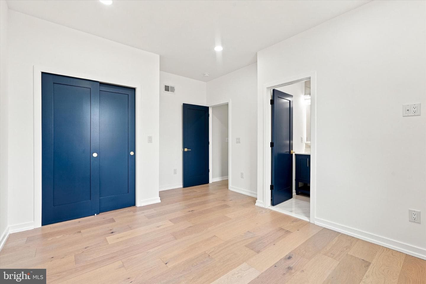 1235 S 26th Street photo 18