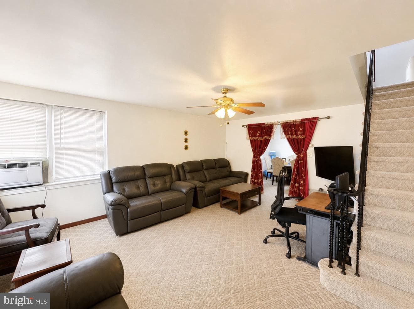 1221 Knorr Street photo 6