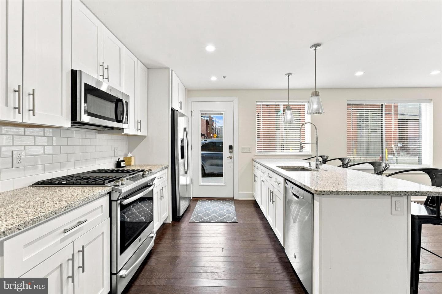 1647 E Eyre Street #1 photo 10