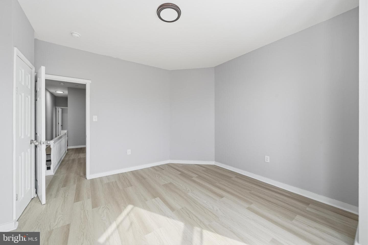 6013 Callowhill Street photo 27