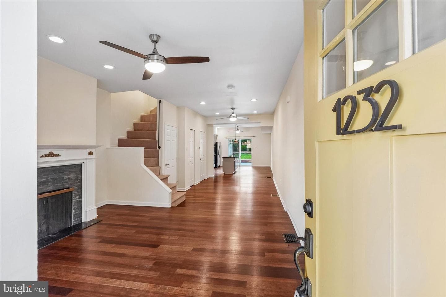 1232 Crease Street photo 3
