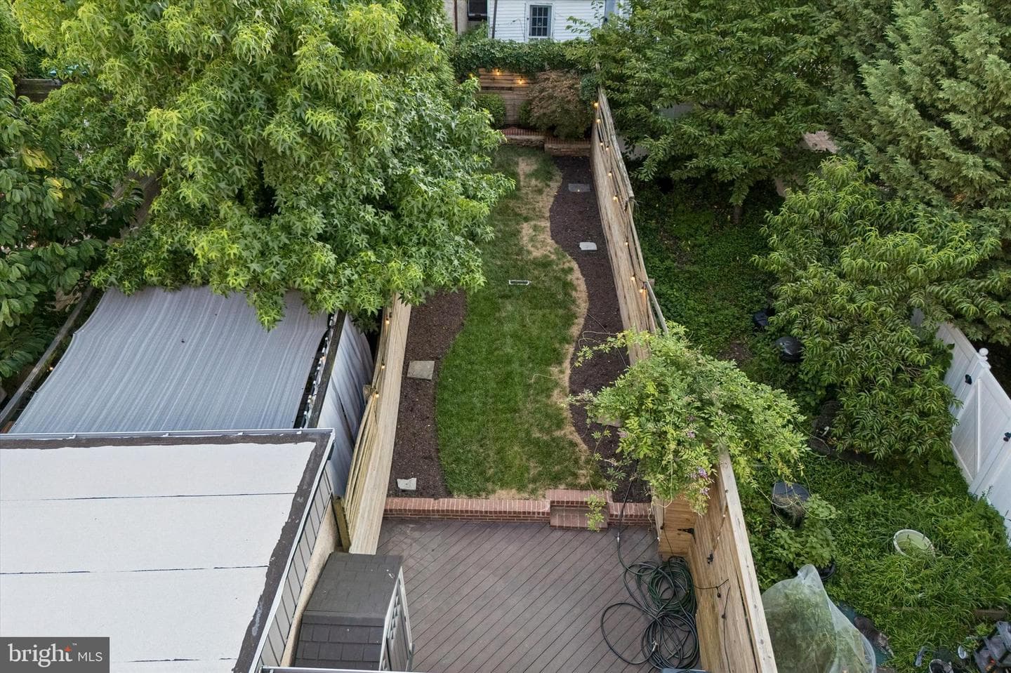 1232 Crease Street photo 38