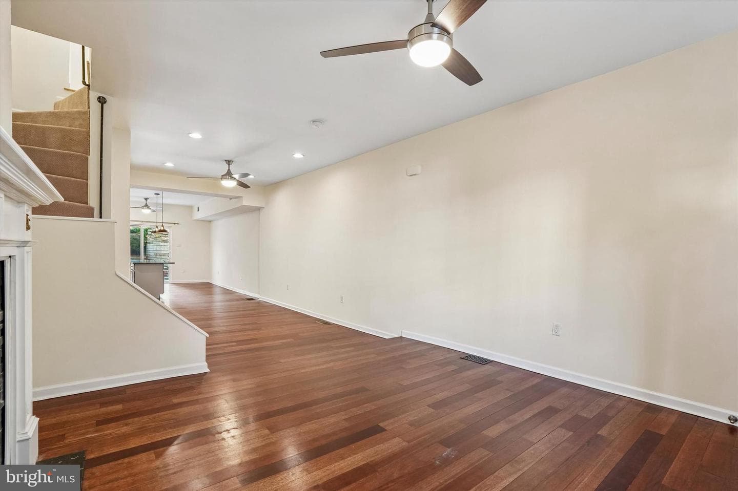1232 Crease Street photo 6
