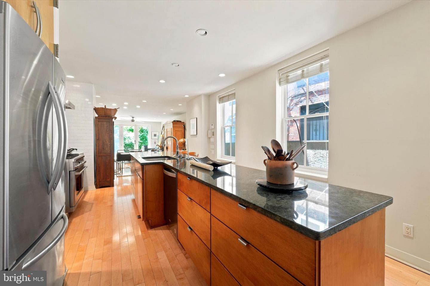 1510 Green Street photo 5