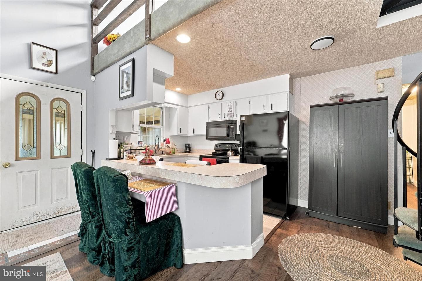 9209 Hegerman Street photo 4
