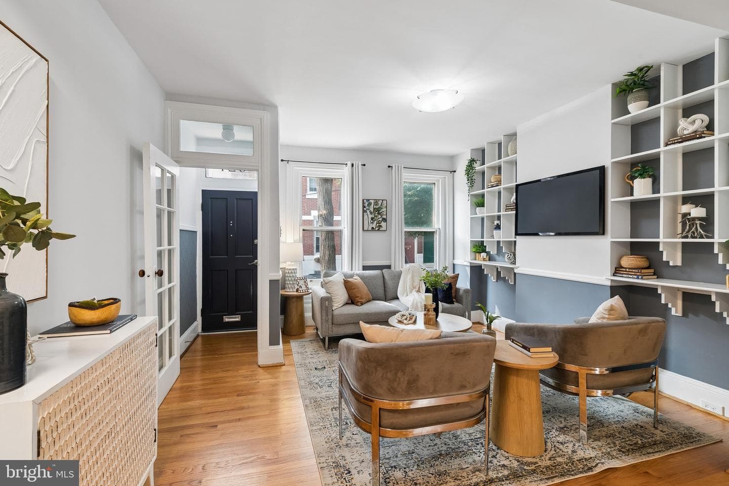 621 S Bambrey Street photo 3