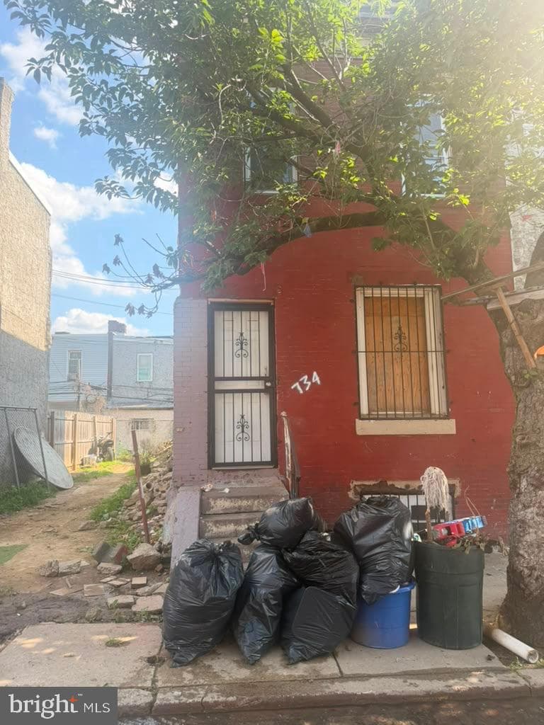 734 W Russell Street, Philadelphia