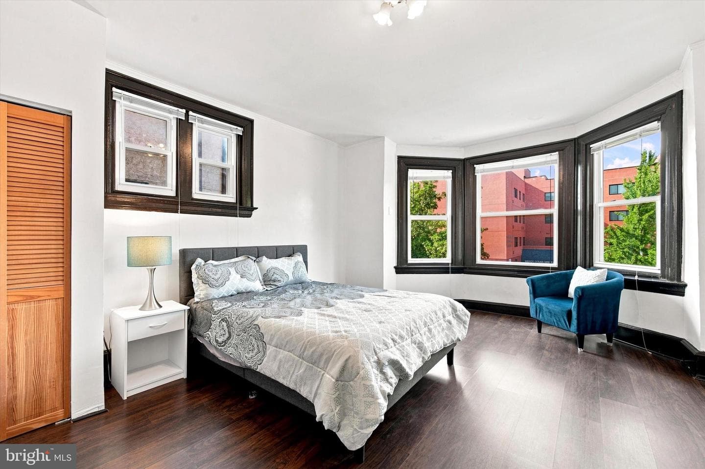 4518 Walnut Street photo 16