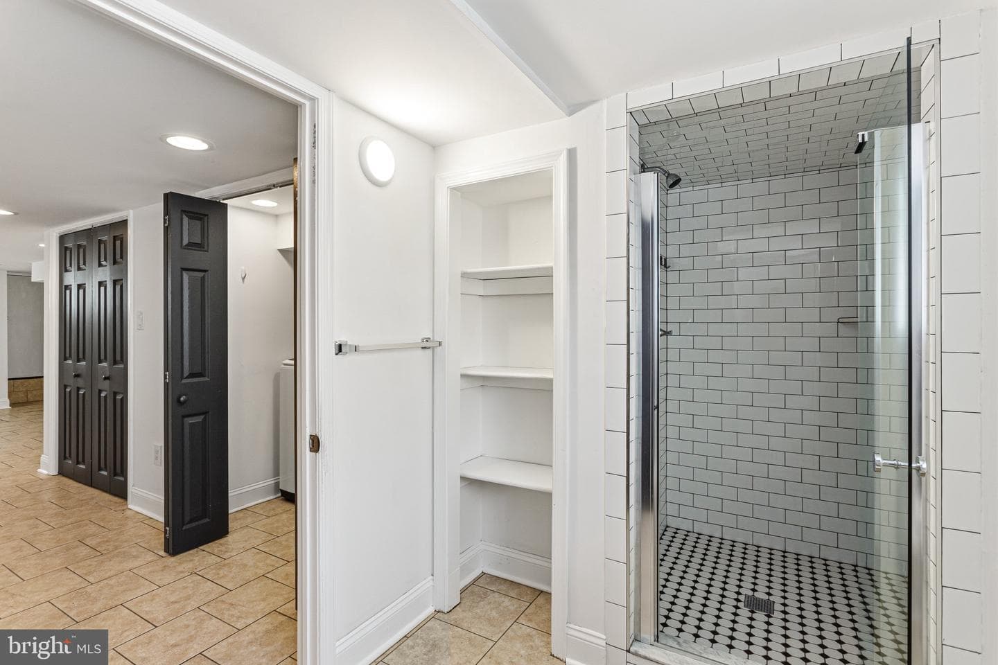 2965 Livingston Street photo 12