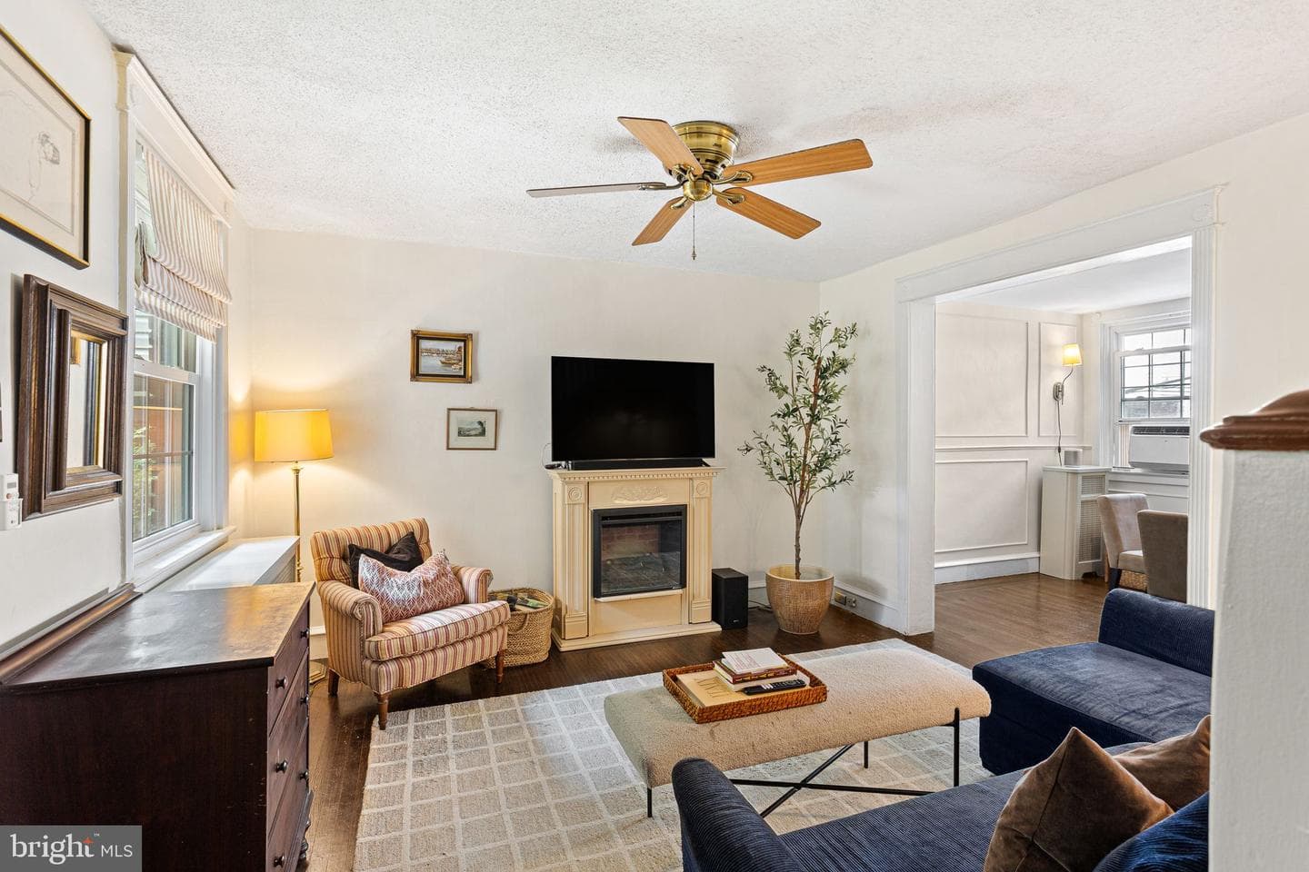 3439 Tilden Street photo 4