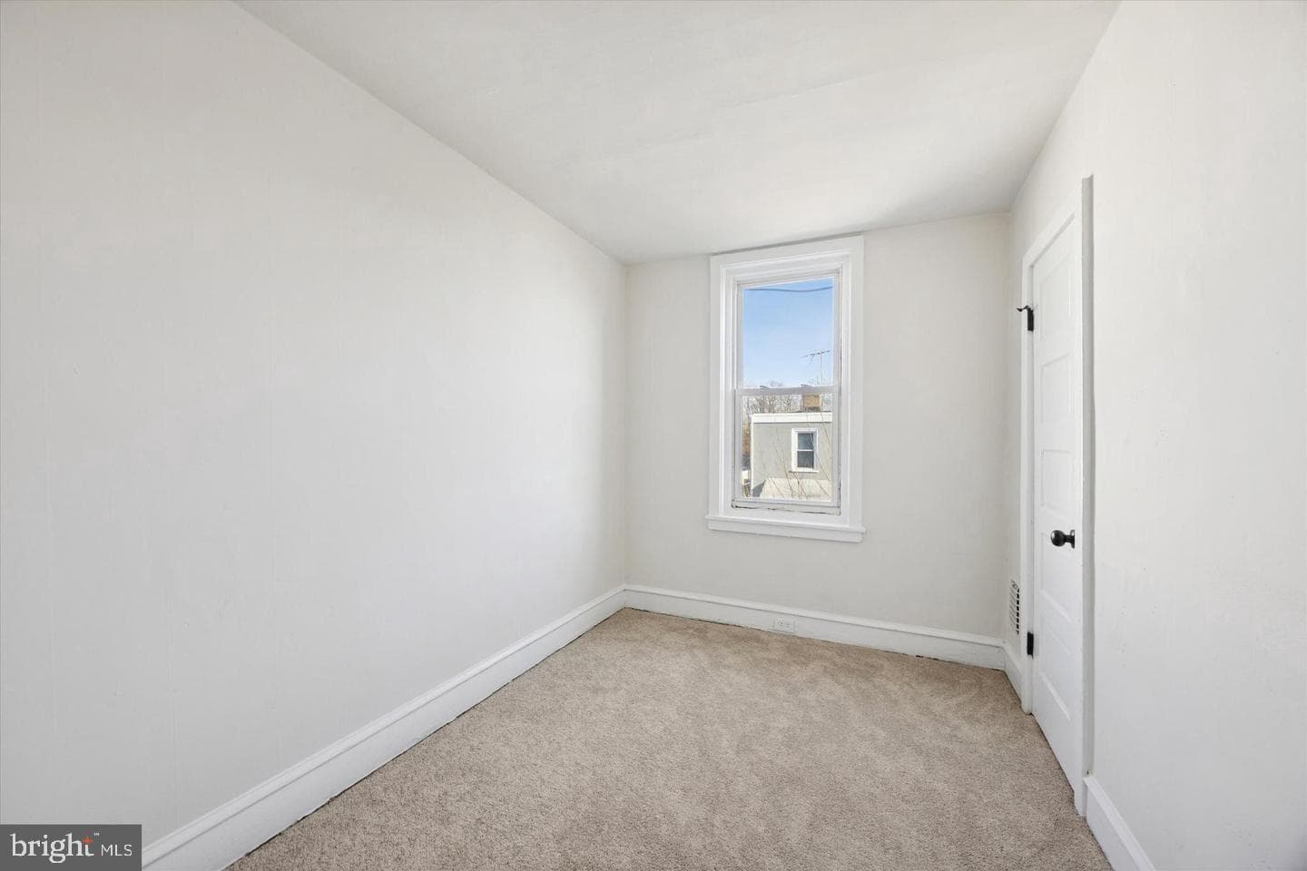 2537 S Millick Street photo 7