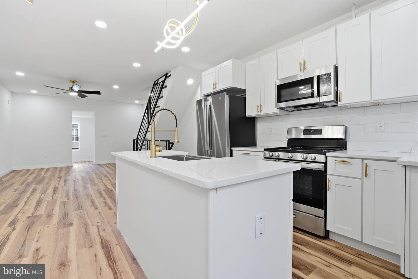 5224 Beaumont Avenue photo 11