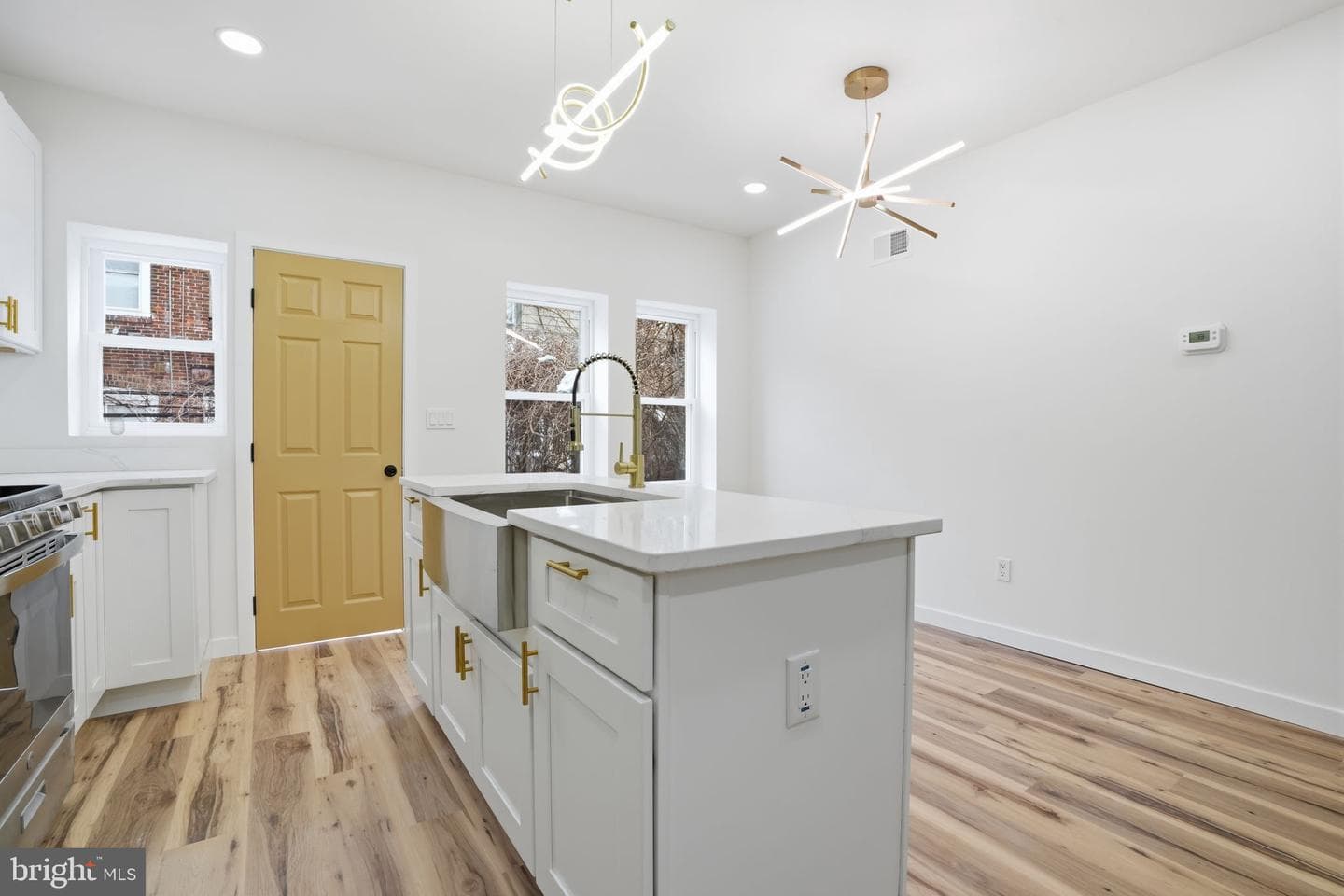 5224 Beaumont Avenue photo 13