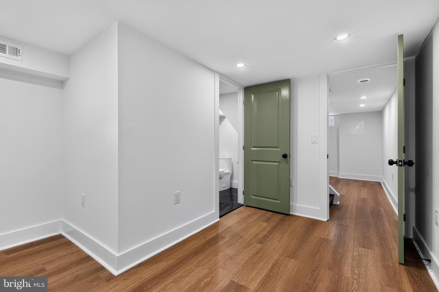 706 N Shedwick Street photo 30