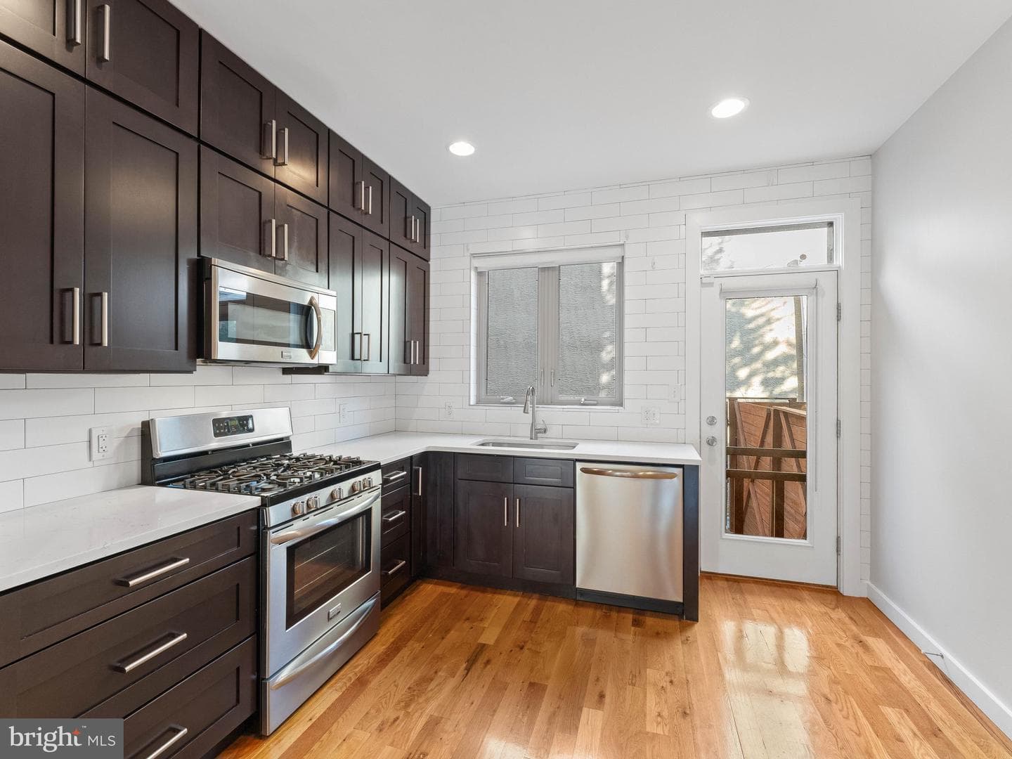 2225 Coral Street photo 9