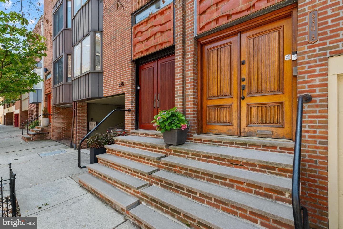 830 Lombard Street #a photo 3