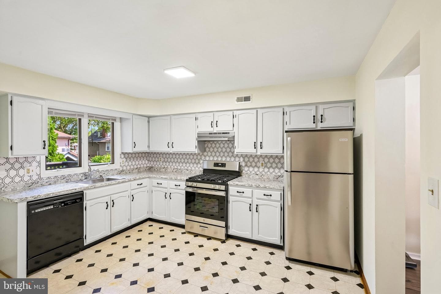 8816 Ridge Avenue #17 photo 12