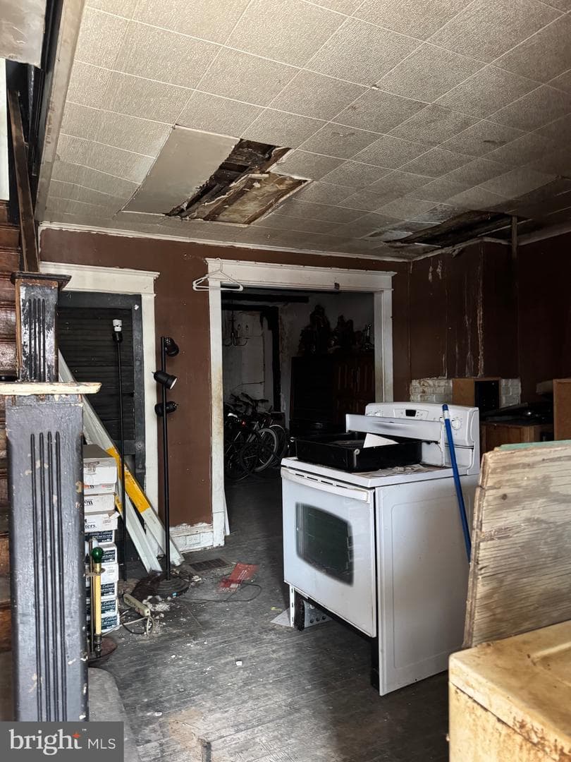 2522 S Millick Street photo 3