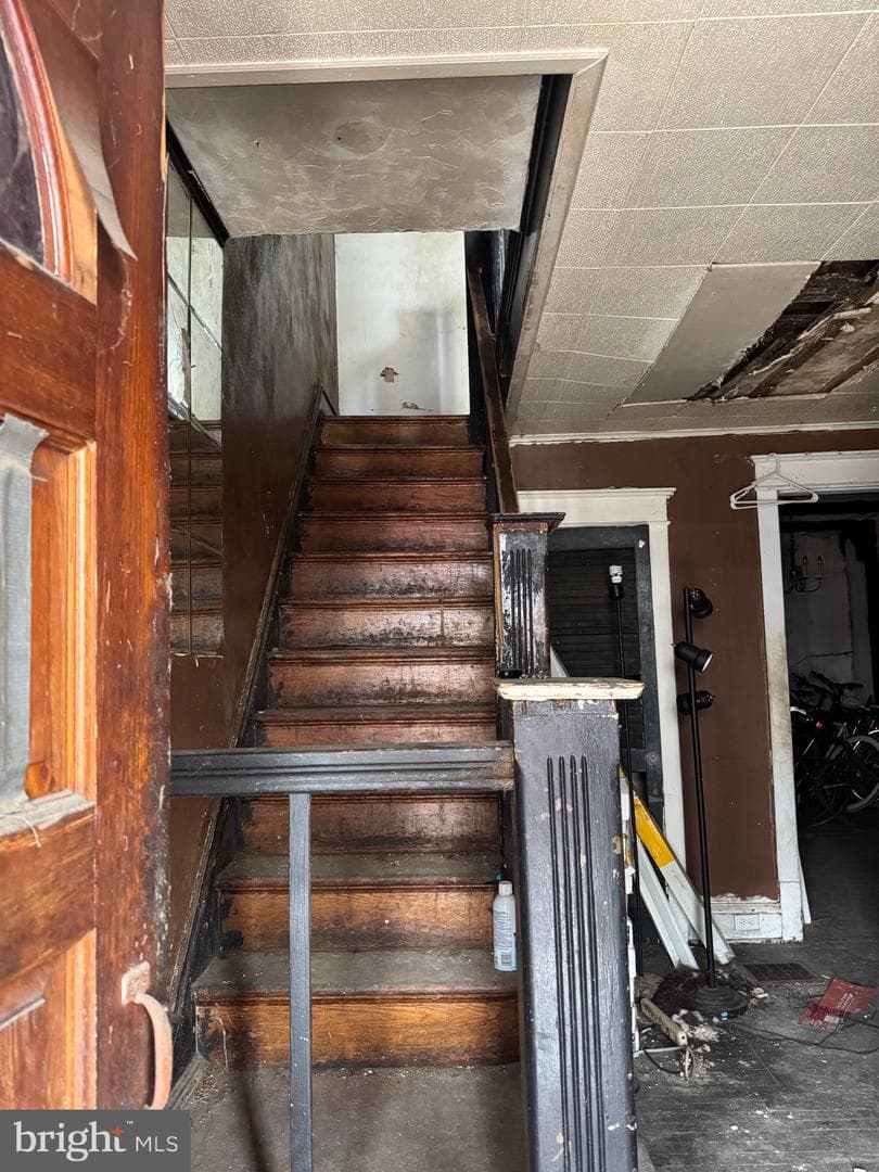 2522 S Millick Street photo 8
