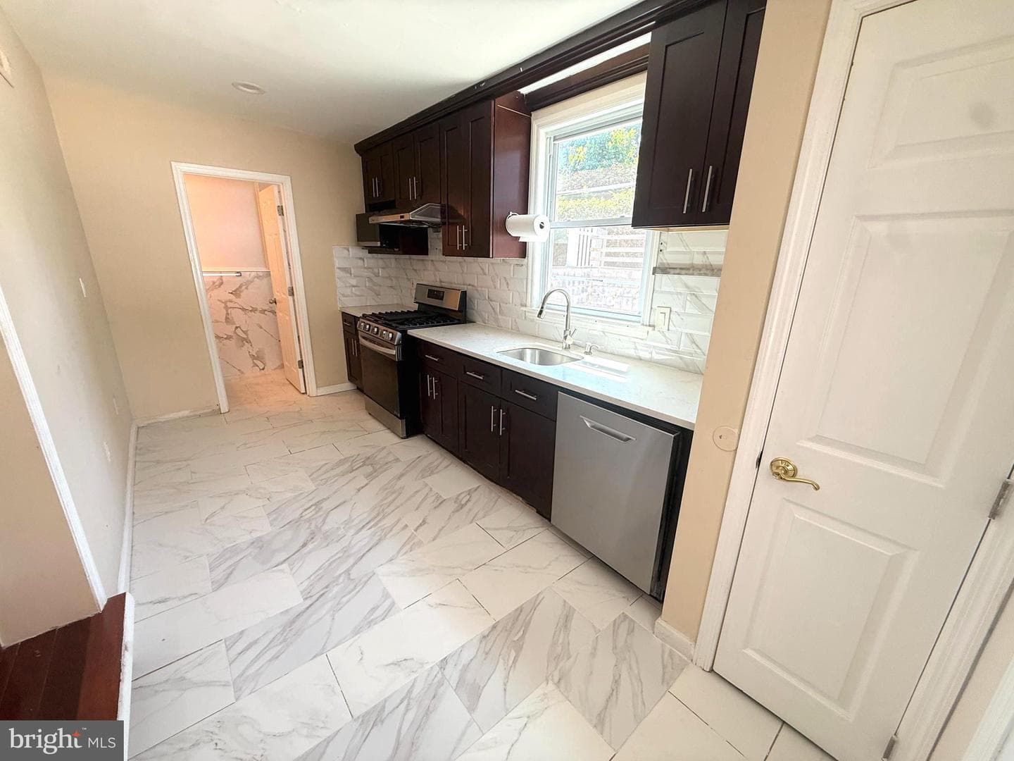 506 Pinewood Road photo 8
