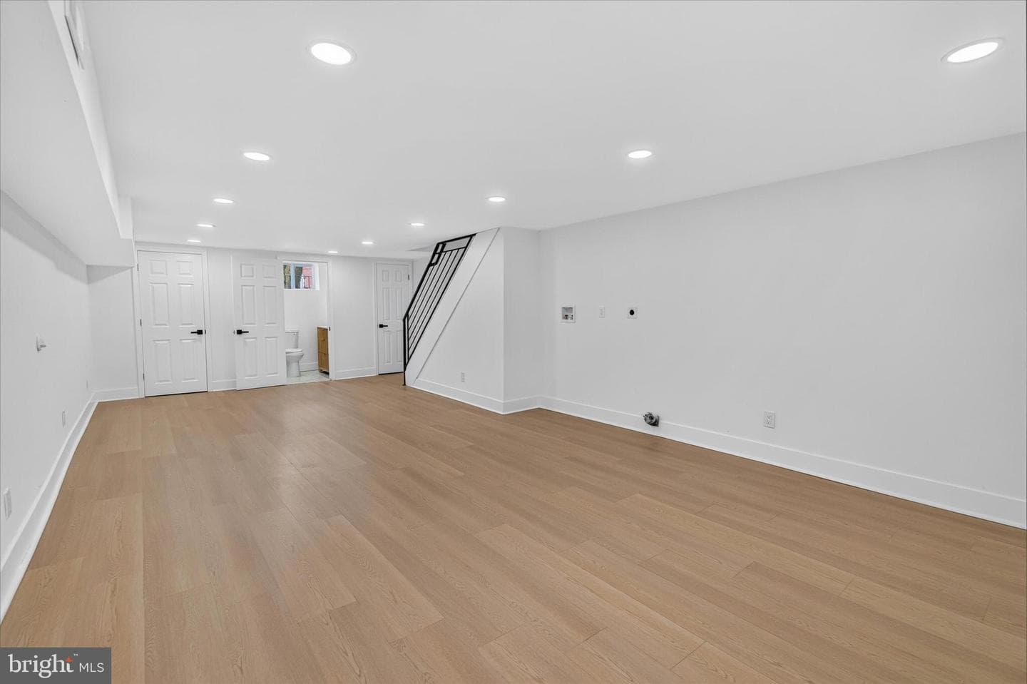 8613 Rugby Street photo 27